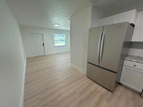 2147 Sibley Ave in Fort Pierce, FL - Building Photo - Building Photo