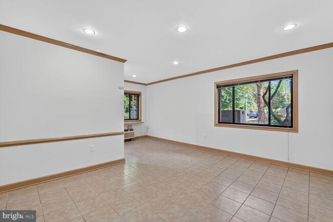 property at 4114 Davis Pl NW