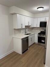 9621 Merrillville Rd, Unit 201 in Crown Point, IN - Foto de edificio - Building Photo