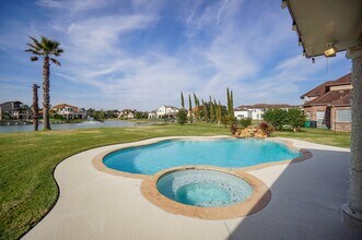 1902 Sparrows Ridge in Katy, TX - Building Photo - Building Photo