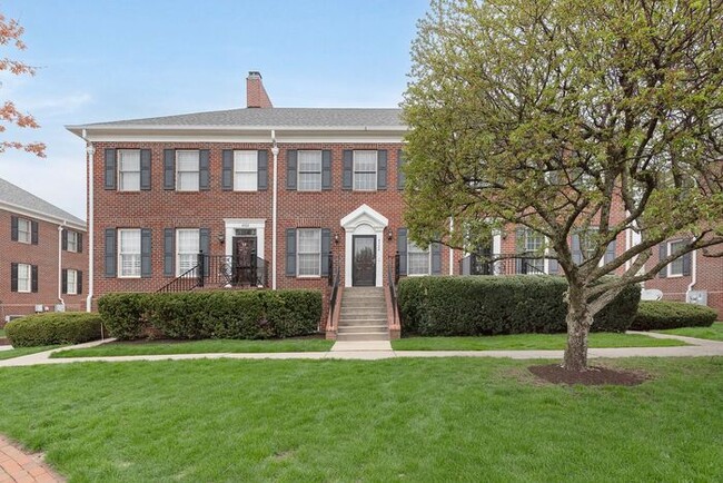 property at 4324 Heyward Pl