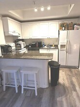 3500 Coral Way, Unit 414 in Coral Gables, FL - Building Photo - Building Photo