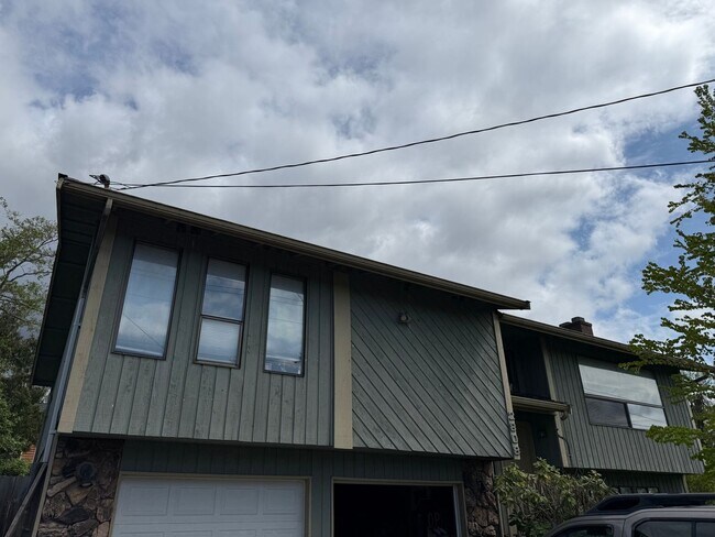 2808 St Clair St in Bellingham, WA - Building Photo - Building Photo