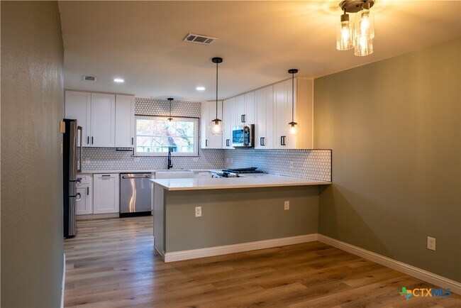 9828 Briar Ridge Dr in Austin, TX - Building Photo - Building Photo