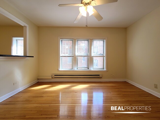 property at 626 W Barry Ave