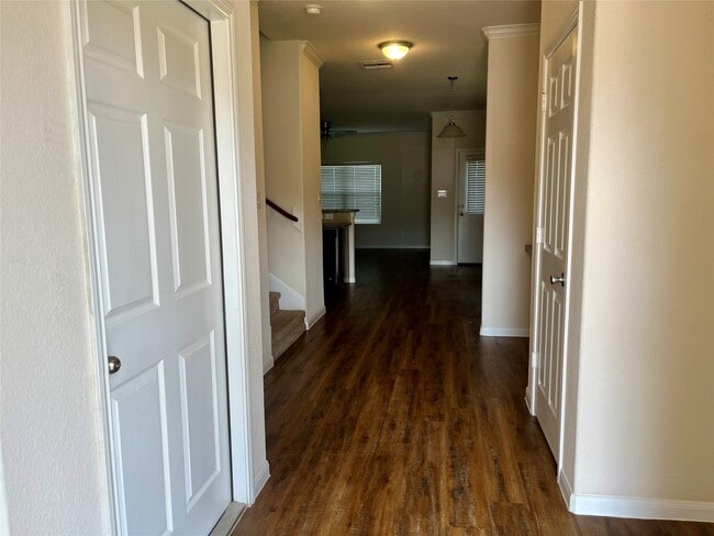 606 Rosewood St in Dayton, TX - Building Photo - Building Photo