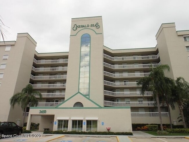 3450 Ocean Beach Blvd, Unit 403 in Cocoa Beach, FL - Building Photo - Building Photo