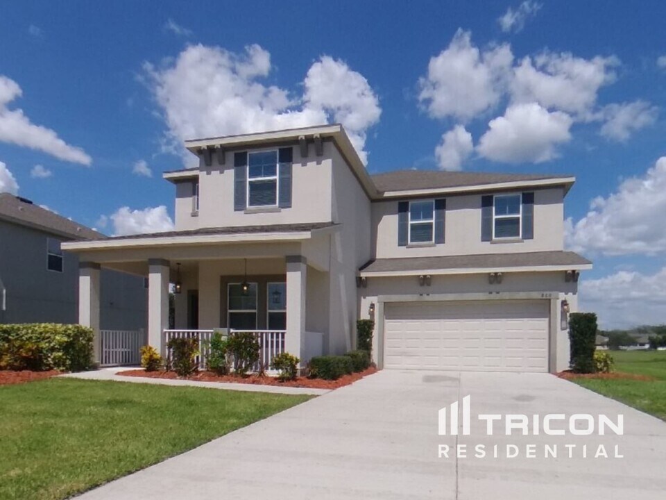 860 Bay Bridge Cir in Apopka, FL - Foto de edificio