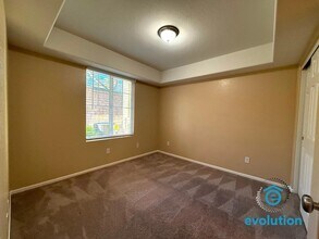 16938 Hutchins Landing in San Diego, CA - Building Photo - Building Photo