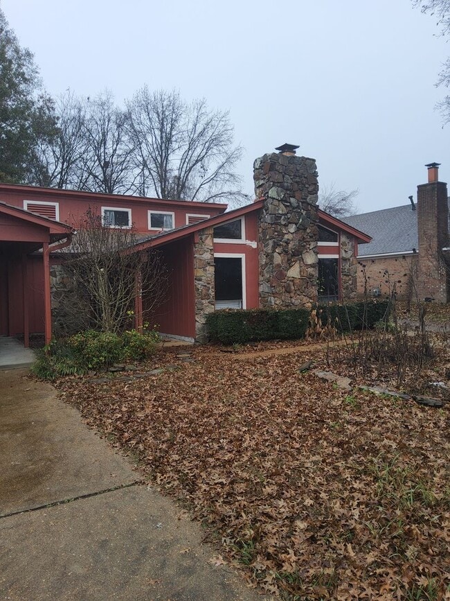 property at 5700 Ridgetop Dr