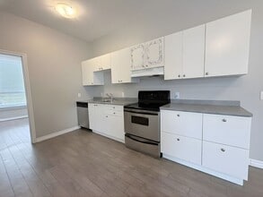 105 Cheever St in Hamilton, ON - Building Photo - Building Photo