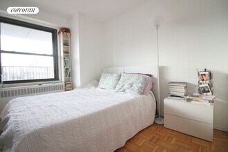 175 W 90th St in New York, NY - Building Photo - Building Photo