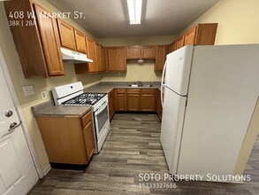 408 W Market St in Charleston, MO - Building Photo - Building Photo