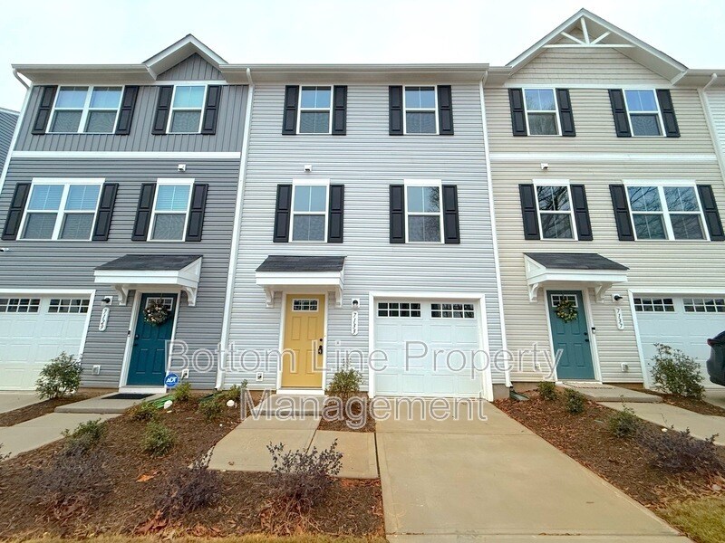 7133 Capstan Ter in Charlotte, NC - Building Photo
