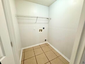 308 Strawbridge Ln in Bonaire, GA - Building Photo - Building Photo