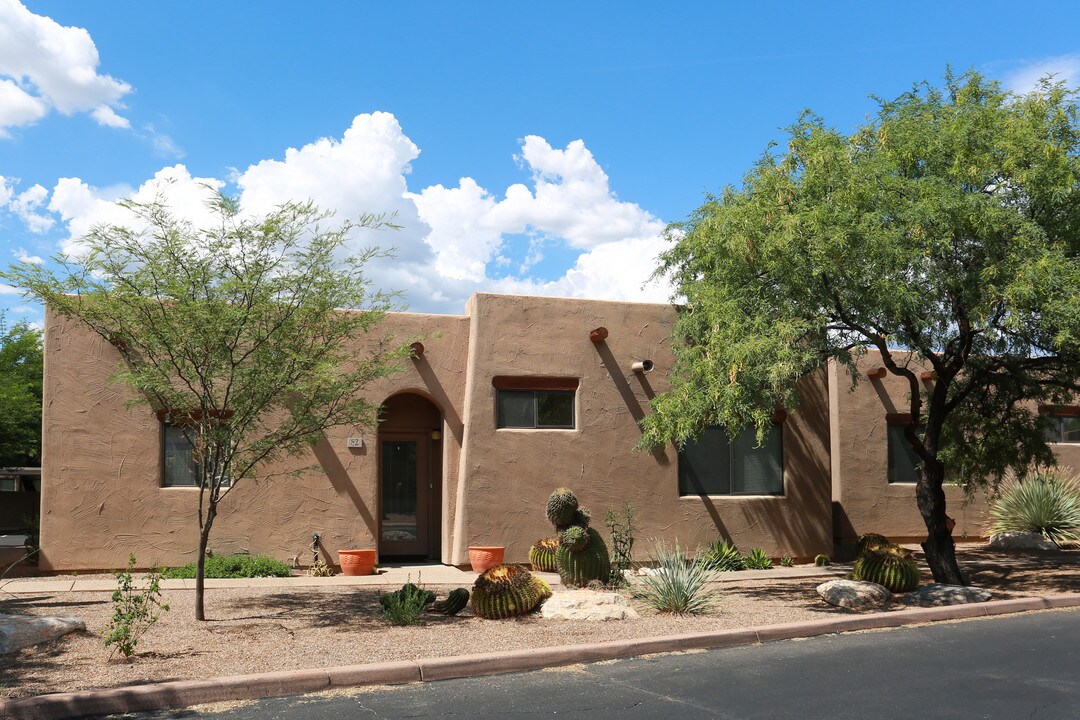 Tanque Verde Casitas in Tucson, AZ - Building Photo