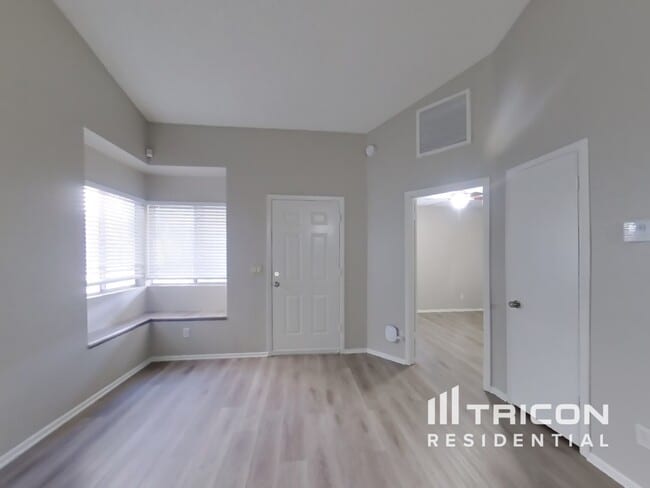5136 E Evergreen St in Mesa, AZ - Building Photo - Building Photo