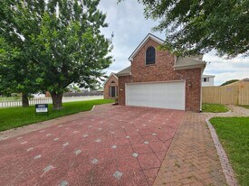 4300 Barrington Trail in Killeen, TX - Building Photo