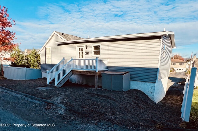 3709 Laurel Ave in Moosic, PA - Building Photo - Building Photo