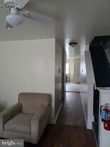 1600 W Diamond St in Philadelphia, PA - Building Photo