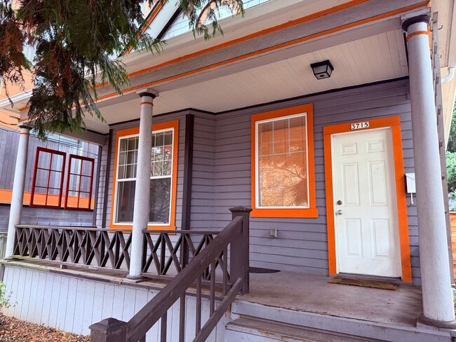 property at 3715 N Williams Ave