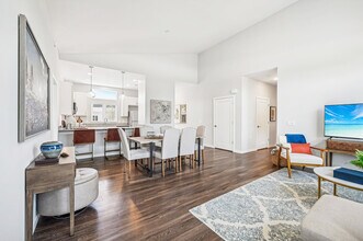 Sugar Maple Commons in Grove City, OH - Foto de edificio - Building Photo