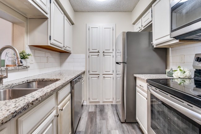 1310 Harwell Dr, Unit 4721 in Arlington, TX - Building Photo - Building Photo