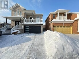 90 Genoa Rd in Vaughan, ON - Building Photo