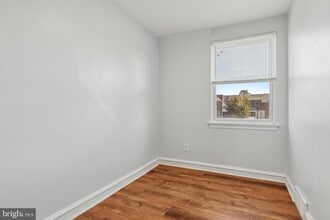 7816 Thouron Ave in Philadelphia, PA - Building Photo - Building Photo