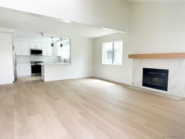 1093 N Vulcan Ave in Encinitas, CA - Building Photo - Building Photo