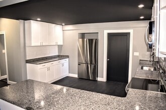 2 Sunnyside St, Unit 1 in Boston, MA - Building Photo - Building Photo