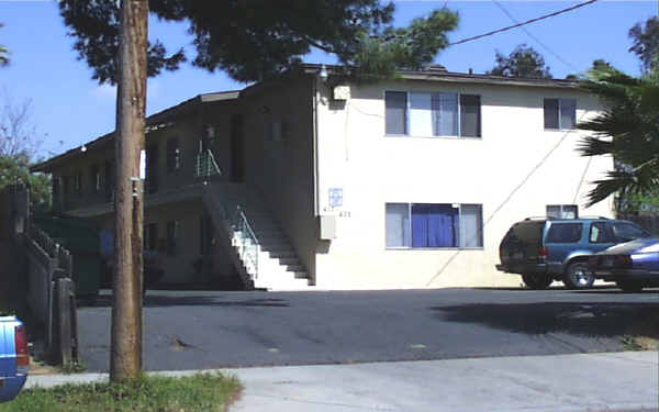 417-431 Claydelle Ave in El Cajon, CA - Building Photo - Building Photo