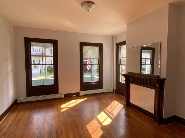 126 Garden St in Poughkeepsie, NY - Building Photo - Building Photo