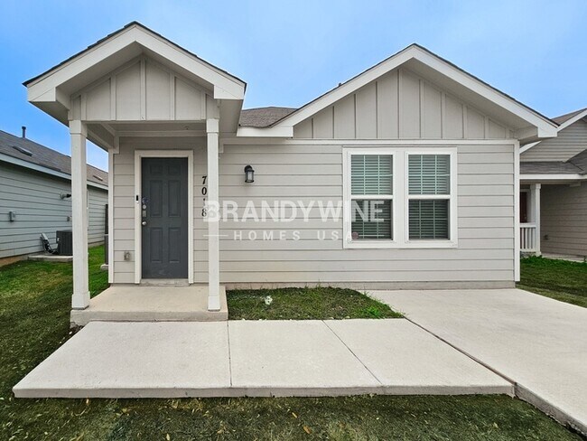 7018 Winding Shelf, Unit 45A2 in San Antonio, TX - Building Photo - Building Photo