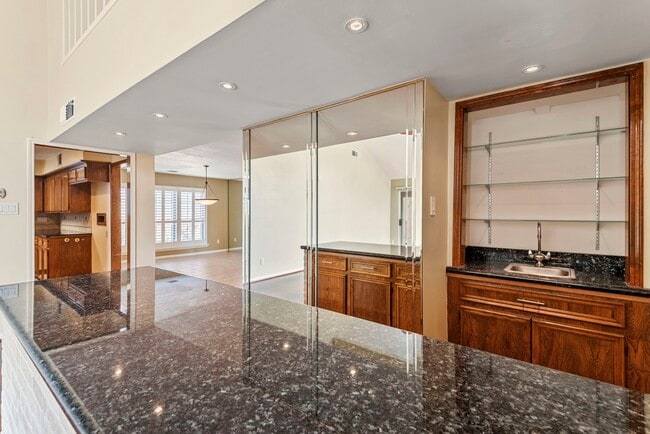 3218 Freshmeadows Dr