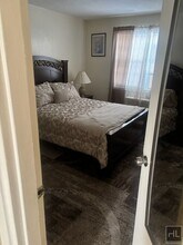 FRANCIS LEWIS BLVD, Unit 1 in Queens, NY - Foto de edificio - Building Photo