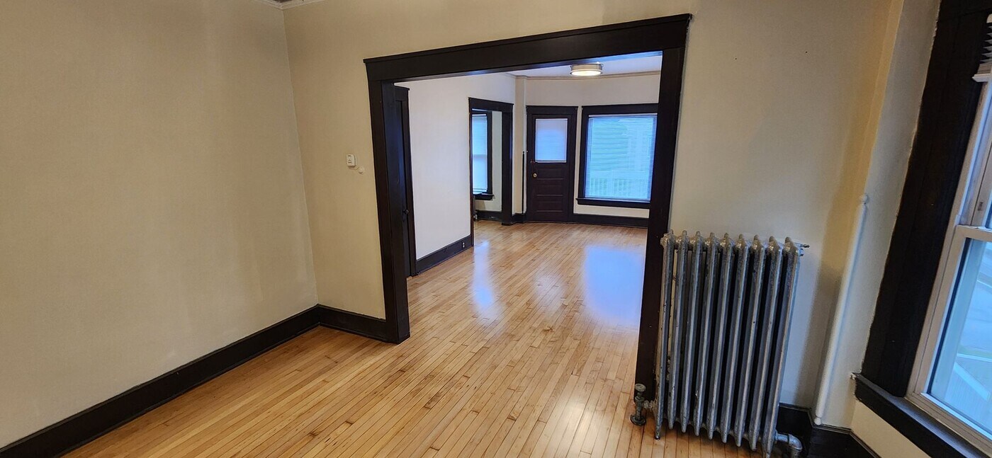 2417 N Cramer St in Milwaukee, WI - Building Photo