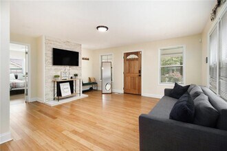 361 Adelle St SE in Atlanta, GA - Building Photo - Building Photo
