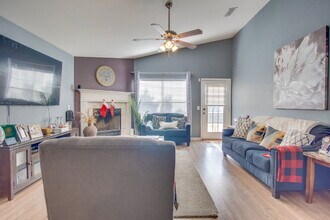 2005 Tujaques Pl in Pensacola, FL - Building Photo - Building Photo