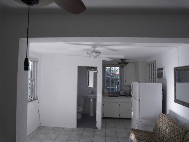 1228 Trail Terrace Dr in Naples, FL - Building Photo - Building Photo