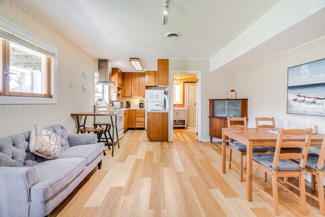 property at 705 Alsace Lorraine Ave