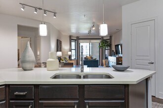 The Armstrong at Knox in Dallas, TX - Building Photo - Building Photo