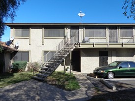 3364 W Harmont Dr Apartments