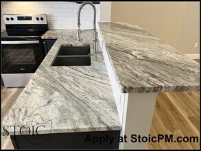 6137 Federalist Dr in Galloway, OH - Building Photo - Building Photo