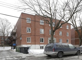 3370 Barclay in Montréal, QC - Building Photo