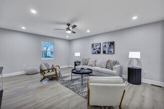 828 Longbranch Dr in Charleston, SC - Building Photo - Building Photo