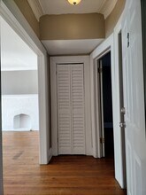 7729 S Essex Ave in Chicago, IL - Foto de edificio - Building Photo