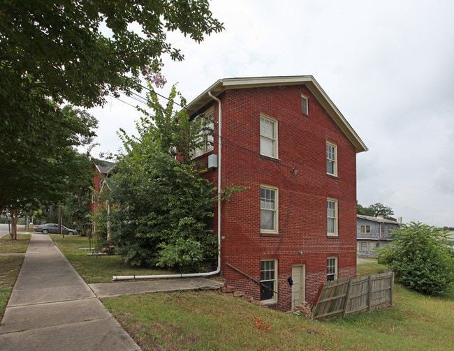 128-130 E 2nd Ave in Gastonia, NC - Foto de edificio - Building Photo
