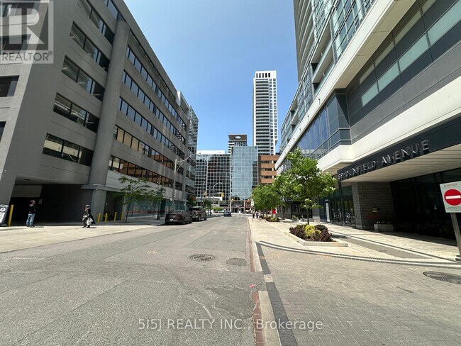 2603-89-3189 Dunfield Ave in Toronto, ON - Building Photo - Building Photo