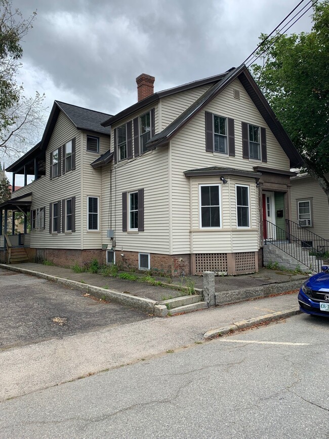 39 Warren St, Unit 1st Floor